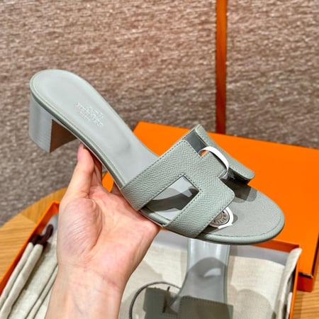 Hermès oasis sandal