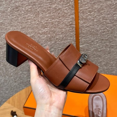Hermès Gigi 50 sandals