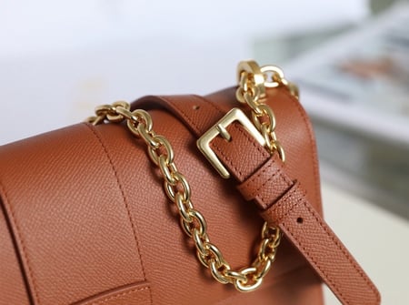 30 MONTAIGNE BAG 24cm