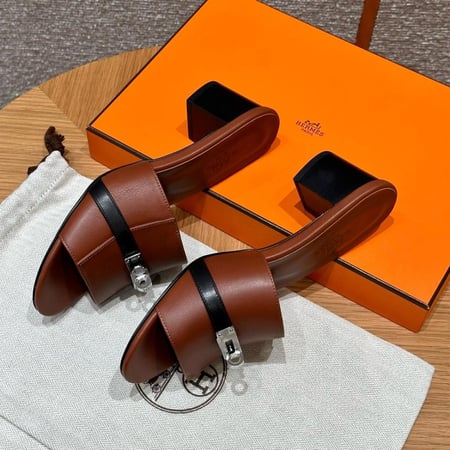 Hermès Gigi 50 sandals