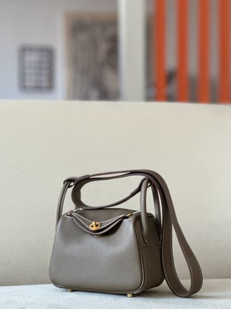 Hermès Etoupe Mini Lindy Clemence Leather Ghw