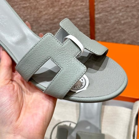 Hermès oasis sandal