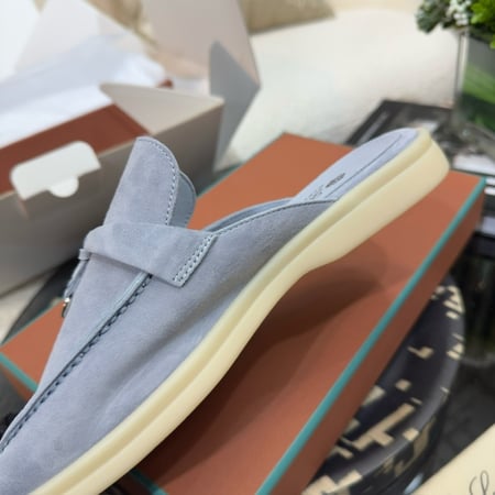 Loropiana summer walk