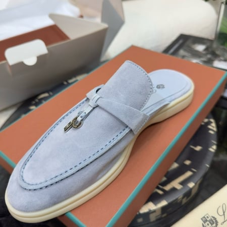 Loropiana summer walk