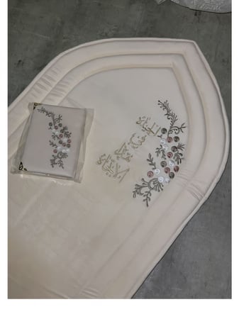 طقم صلاة مطرز