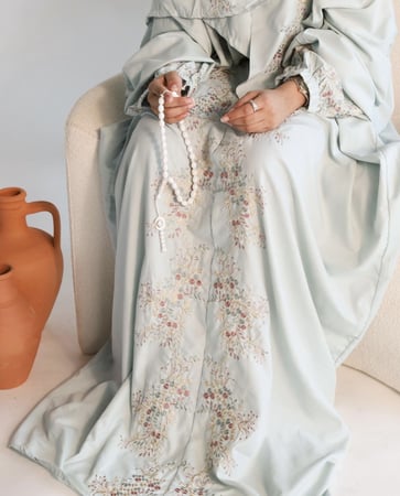 طقم صلاة مطرز