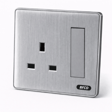 فيش 13 أمبير + مفتاح مفرد بريشد ماركة بفكو