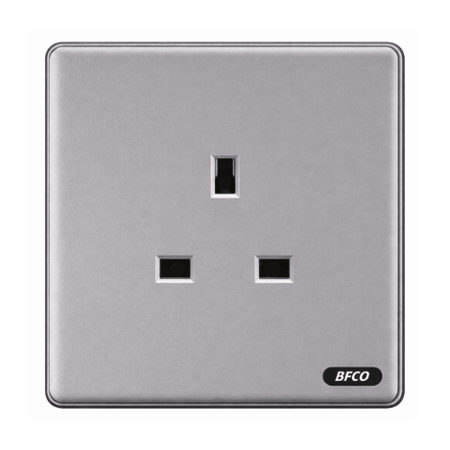 فيش 13 أمبير بدون مفتاح سادة ماركة بفكو