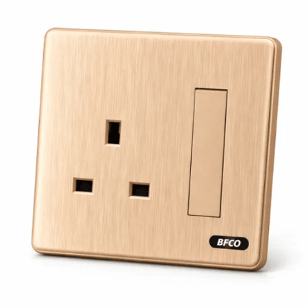 فيش 13 أمبير + مفتاح مفرد بريشد ماركة بفكو