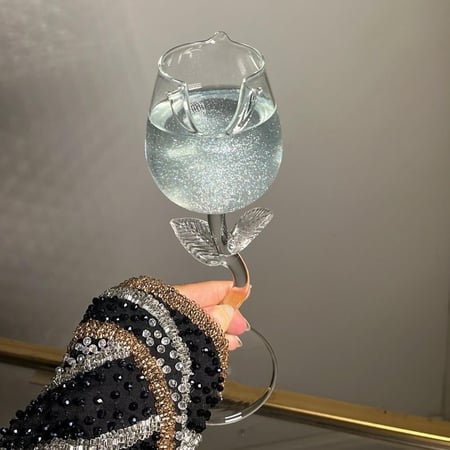 بوكس مكون من ٦ ألوان جليتر = ٢٨ جرام