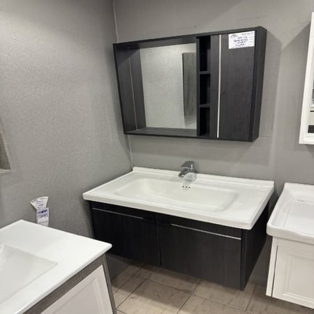 مغسلة خشب رمادي غامق