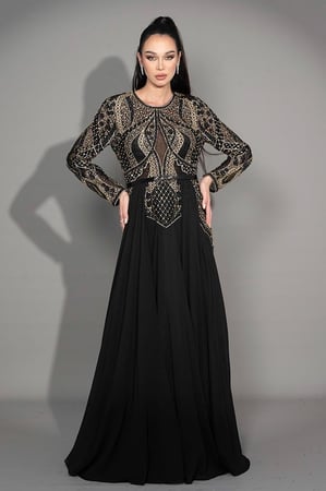 فستان سهره شك من الاكتاف و الصدر والخصر مع شيفون و حزام جلد