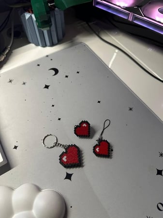 ميدالية قلب ماينكرافت