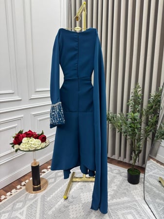 أفضل فساتين لون أزرق