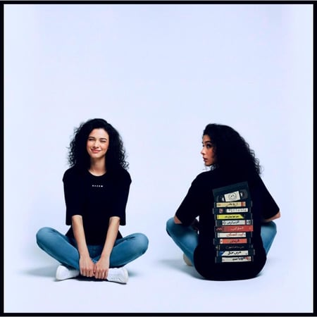 تيشيرت أشرطة