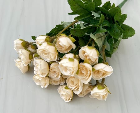 ربطة ورد رقم ( 20 )