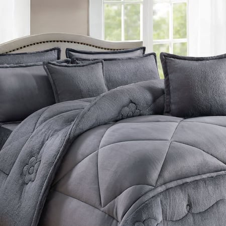 مفرش هلسينكي  مخمل فرو شتوي   نفرونص 5 قطع