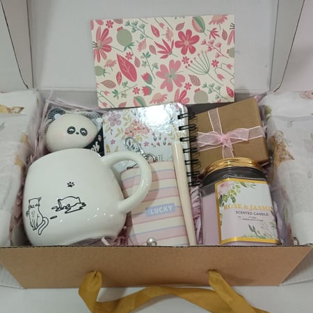 بوكس هدايا للصديقات