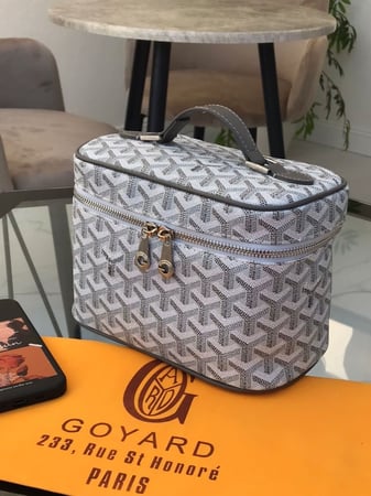 شنطة درجة أولى