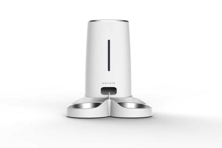 جهاز تغذية القطط الذكي