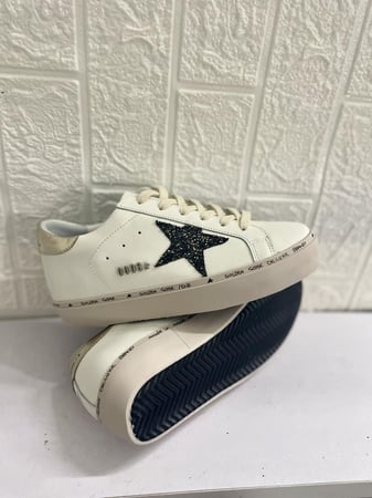 Golden goose Superstar distressed lace-up sneakers
