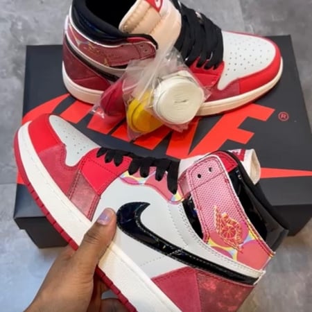 Air Jordan 1 High OG "Spider-Man Across The Spider-Verse"