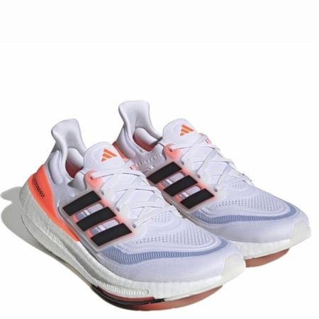 39 Adidas Ultra Boost 2023 Light