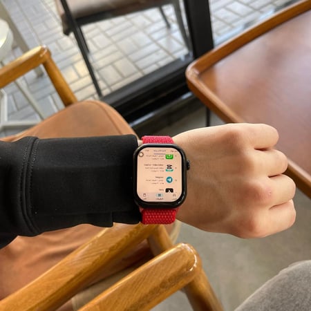 ساعة RDTIK 12 تدعم شريحة 4G وتطبيقات التواصل الاجتماعي