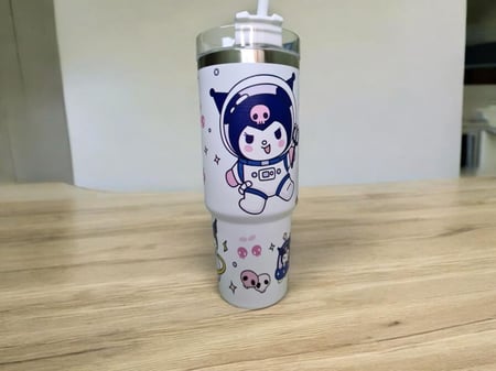 كرومي لون ابيض