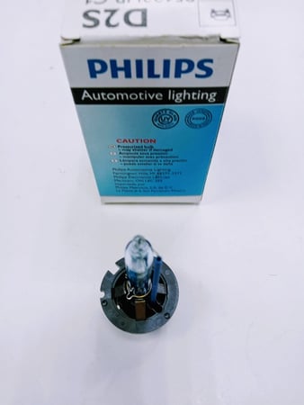 لمبه زينون فيليبس D2S ازرق عددالواط35 من شركة (philips)