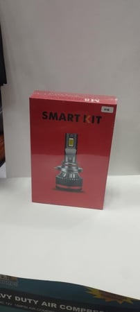 طقم لمبة ليد بقوة 80واط ابيض ثلجي سمارت كيت