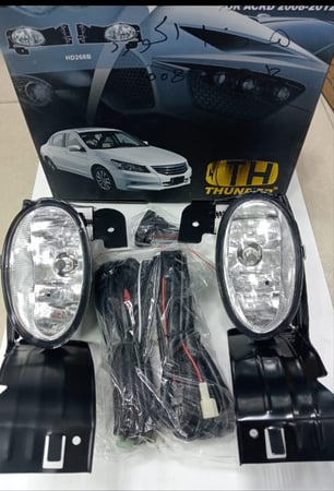 طقم كشافات ضباب هوندا اكورد 2008-2012