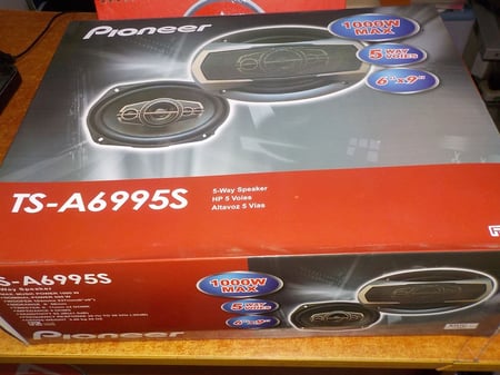 سماعات 2قطعه6*9انش600واط واكس من شركة (PISTOL)