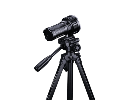 كشاف فينكس Fenix LR50R