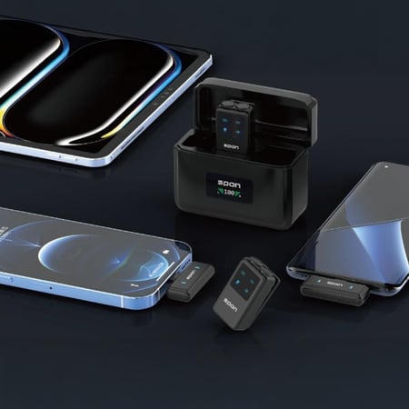 مايك لاسلكي مزدوج احترافي مع قاعدة شحن – متوافق مع USB-C و Lightning