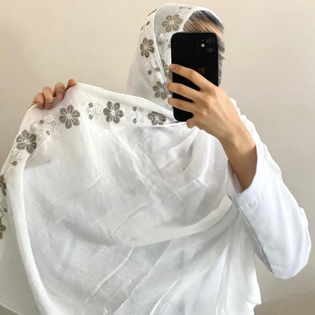 طرحة نسيم-لينن- لون ابيض