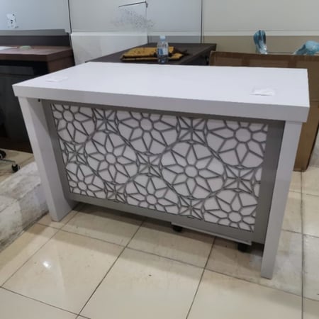 مكتب أبيض مع أدراج 120 سم