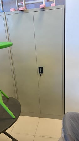 دولاب حديد بابين