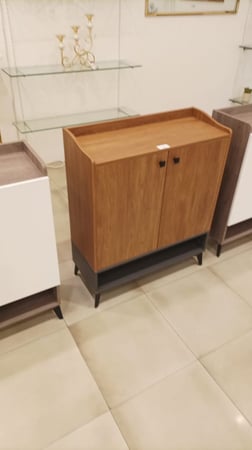 دولاب بابين بني