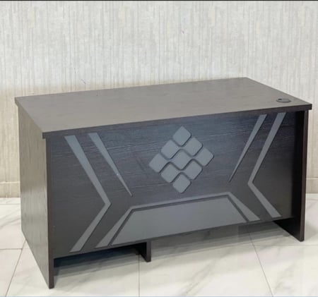 مكتب مع أدراج 100و120و140 سم عدة ألوان