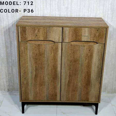 دولاب بابين وثلاث أبواب عدة ألوان