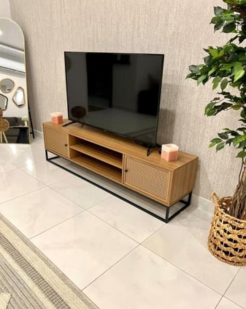 طاولة تلفزيون 180 سم