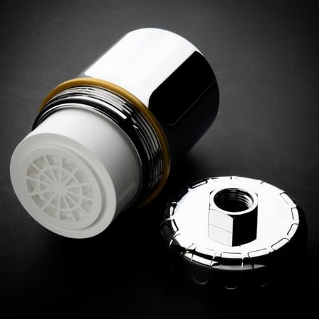 فلتر شاور 15 مرحلة كربوني فاخر  – سهل التركيب