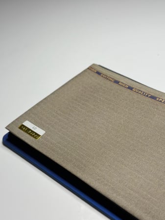 أجود أقمشة الشتاء من AY (بيج مقلم)