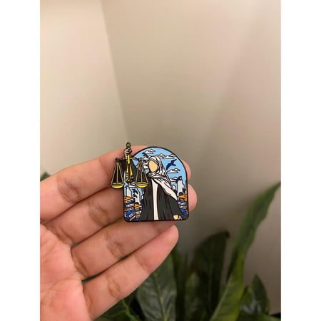 بروش محاماة ( محامية )