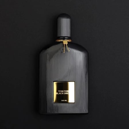 عطر عليك وعطر علينا عطر فالنتينو وتوم فورد - متجر شماغ شوب
