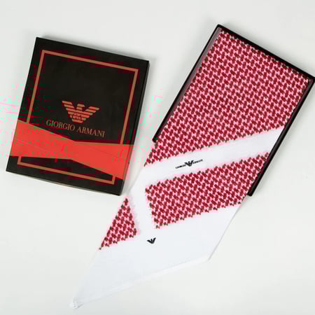 شماغ جورجيو ارماني 2025