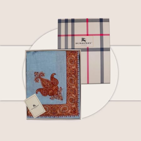 شال كشميري بربري فضي تطريز احمر