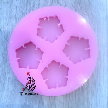 قالب الوردة الخماسية عرض الوردة 5 سم - السمك 1 سم