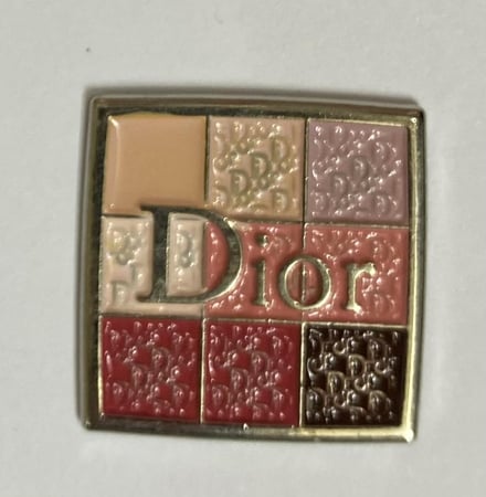 ستيكر معدني ايشدو ديور